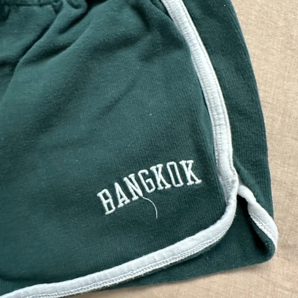 Brandy Melville Bangkok green dolphin shorts - Picture 4 of 4
